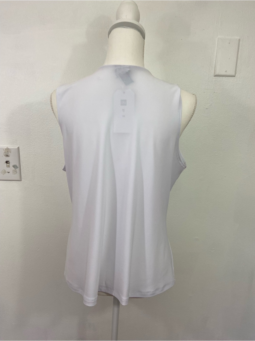 Clara Sun Woo Top Liquid Knit Tie Front Sleeveless Shell Wrinkle Free XL White - Picture 3 of 7